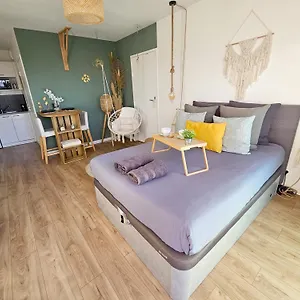  Appartement 107 Paisible Et Unique Avec Terrasse Sur Vue Piscine France