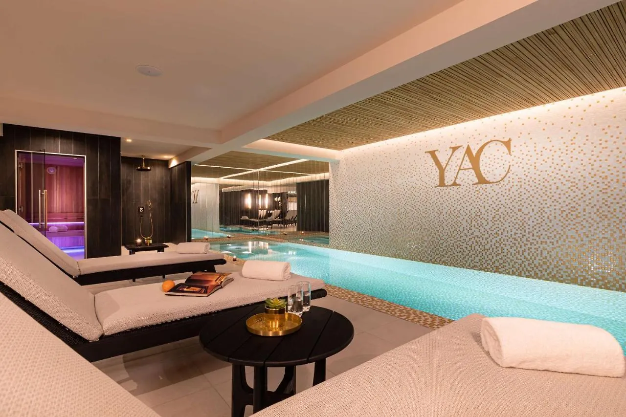 Hotel Yac Paris Clichy, A Member Of Radisson Individuals 4*, Clichy Francia